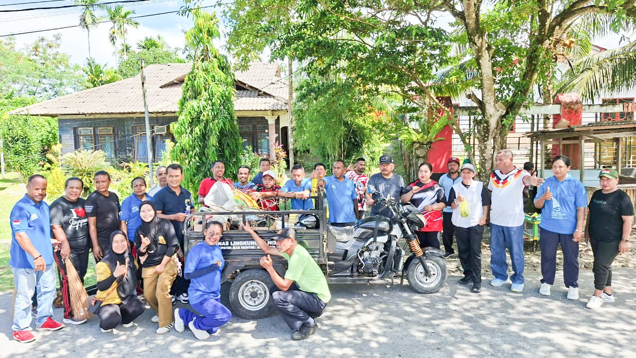 Usai Senam Bersama, DPRK Biak Numfor Gelar Aksi Bersih Lingkungan